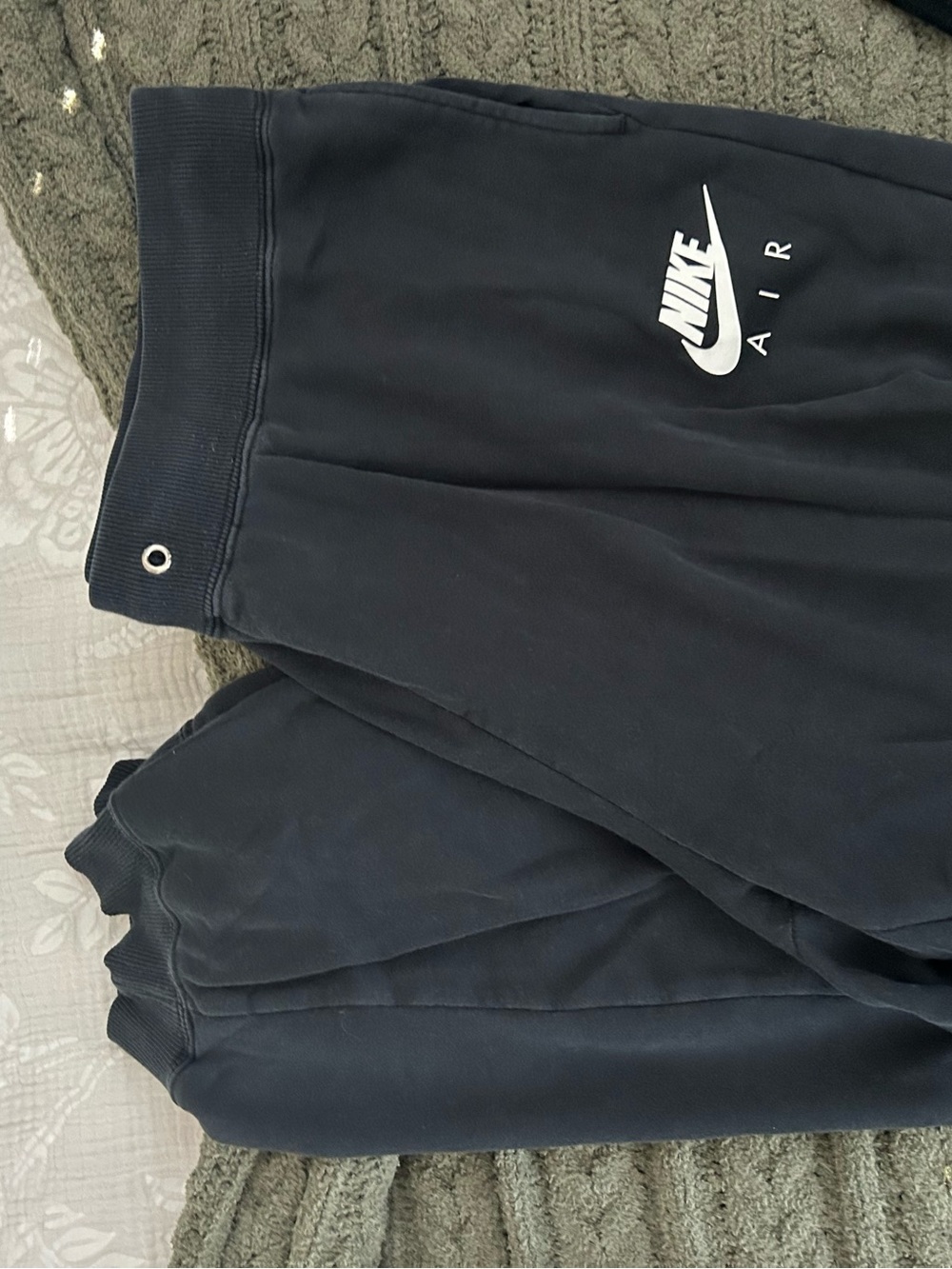 Nike woman’s ' Black Air Logo Sweatpants